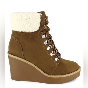 Esprit Women's Roxy Fashion Boot Sz. 8. Brown. Ankle Boot.